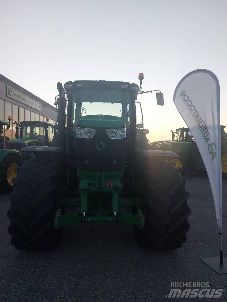 John Deere 6190 R Tractoren