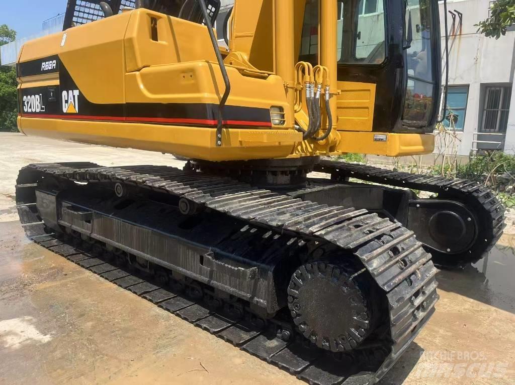 CAT 320 B L Rupsgraafmachines