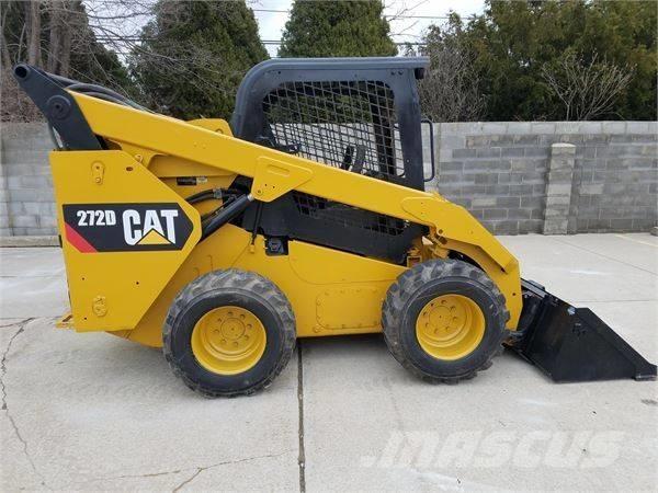 CAT 272 D Schrankladers