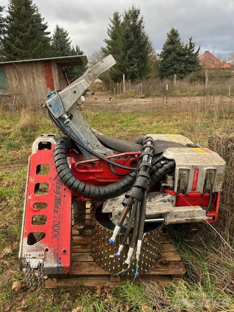 Log Max 7000 C Boomvelkoppen
