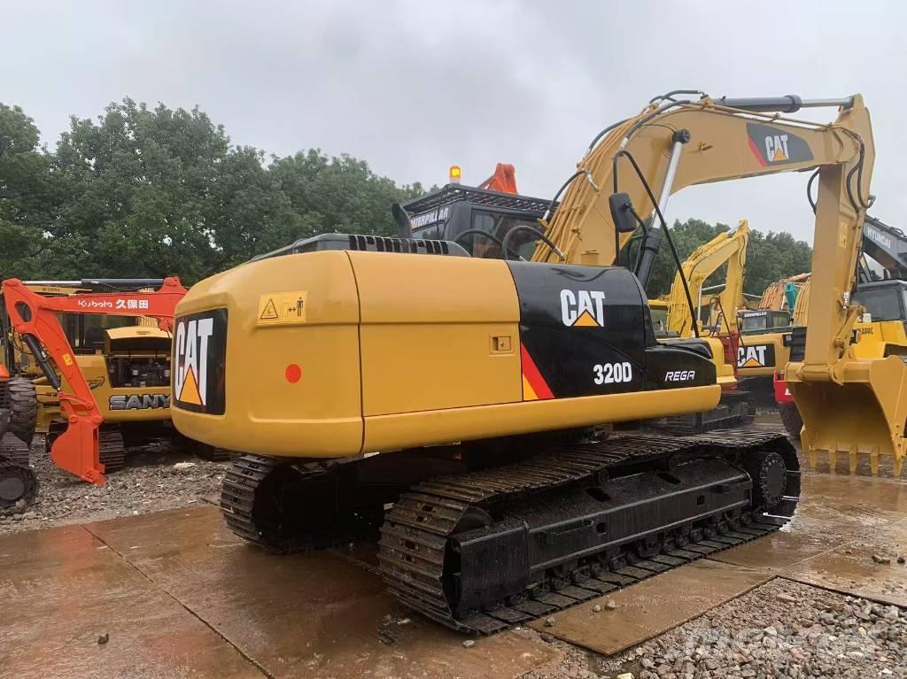 CAT 320 D Rupsgraafmachines