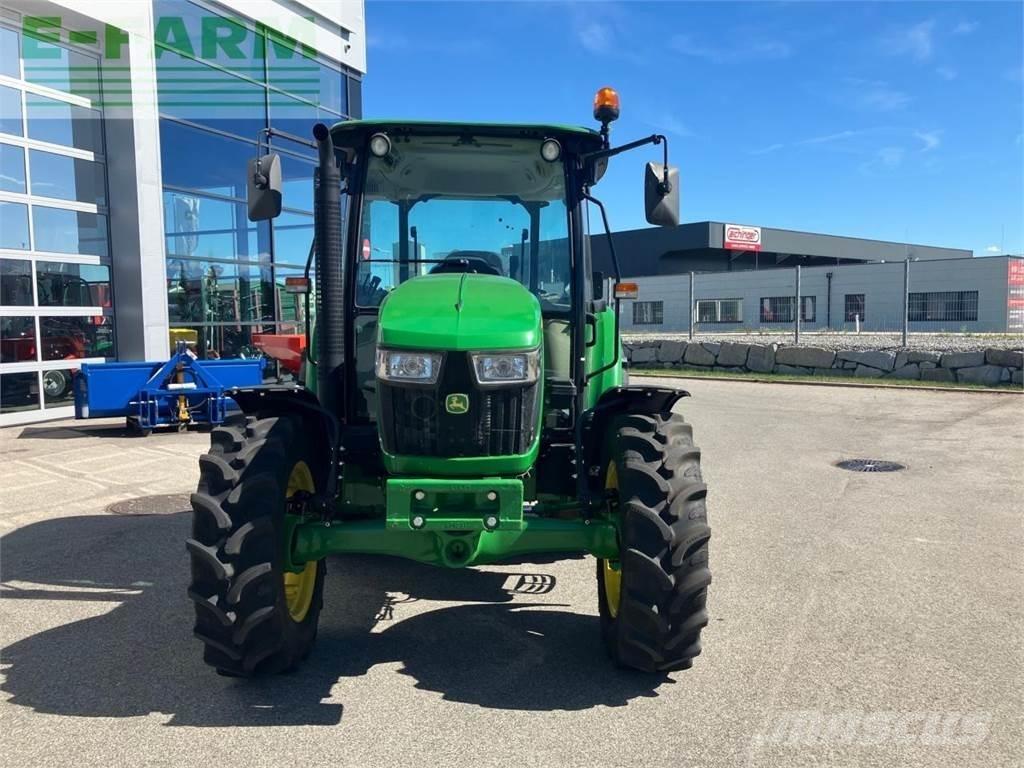 John Deere 5067E Tractoren