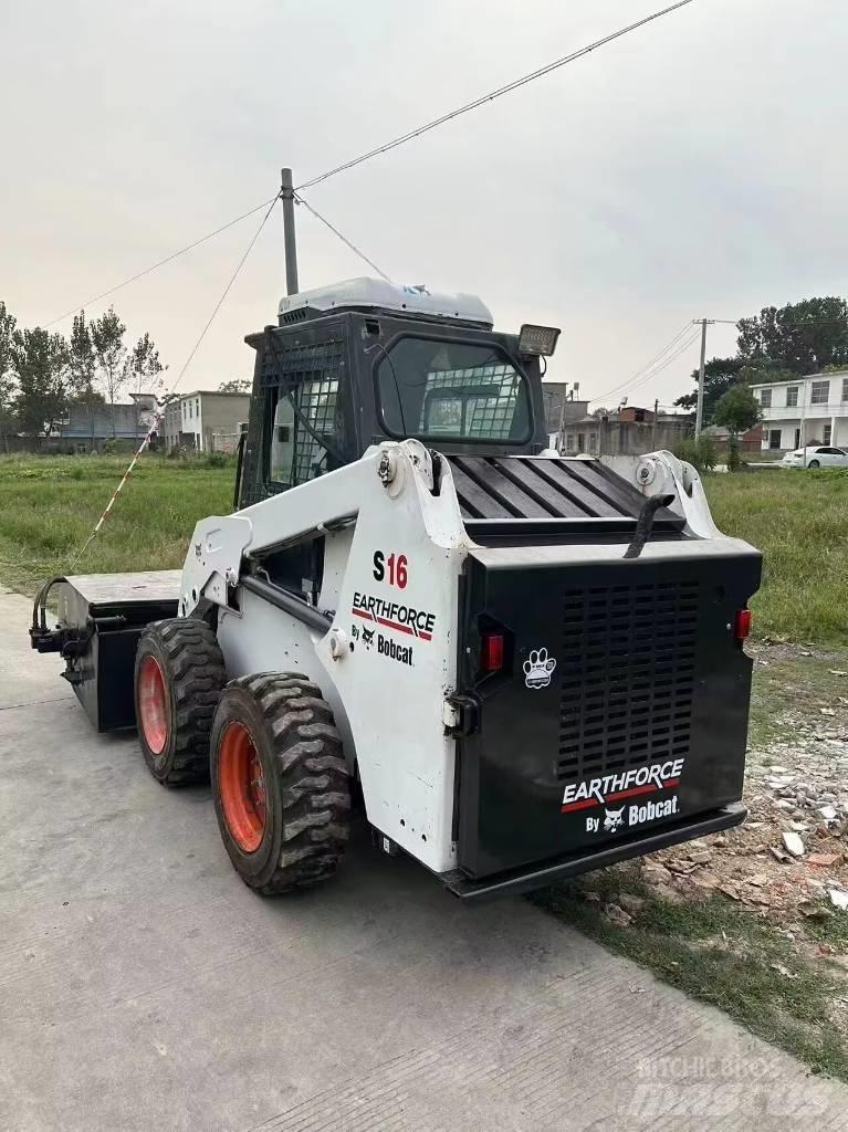 Bobcat S 16 Schrankladers