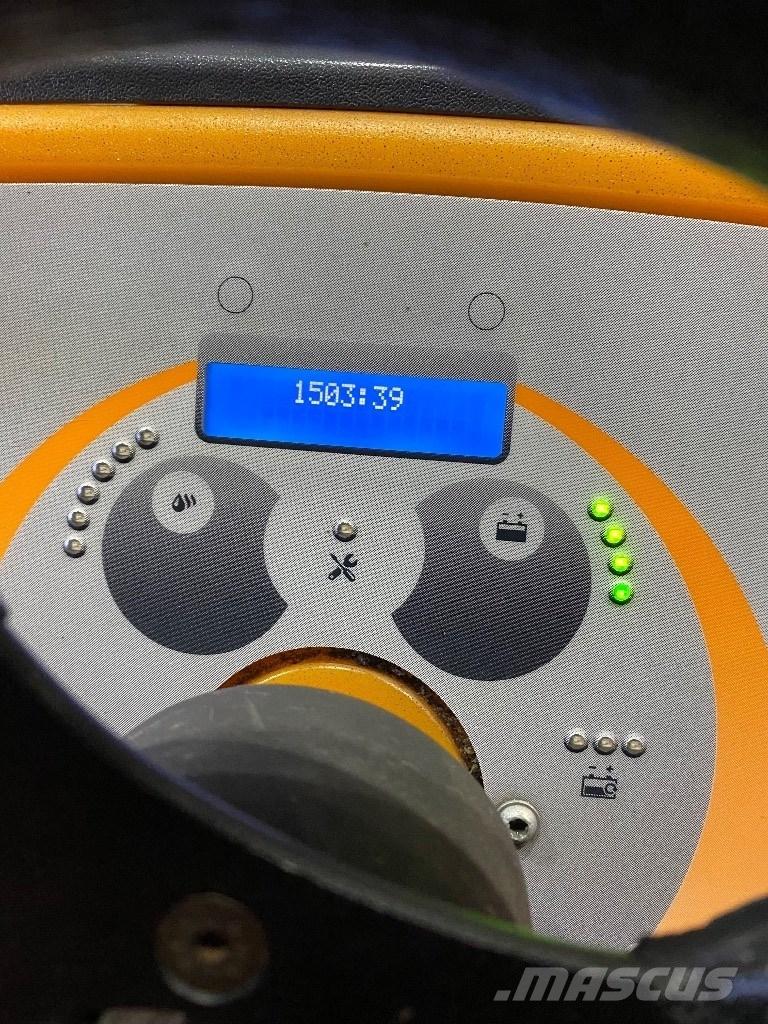 Taski 2100 Schrobzuigmachines