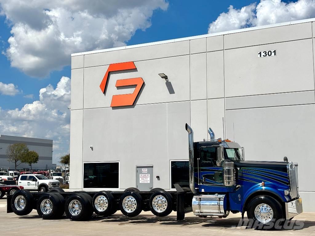 Kenworth W 900 Trekkers