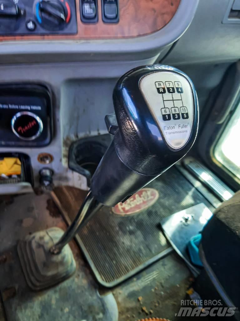 Peterbilt 388 Trekkers