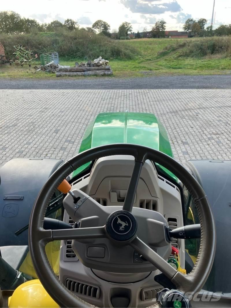 John Deere 6R250 Tractoren