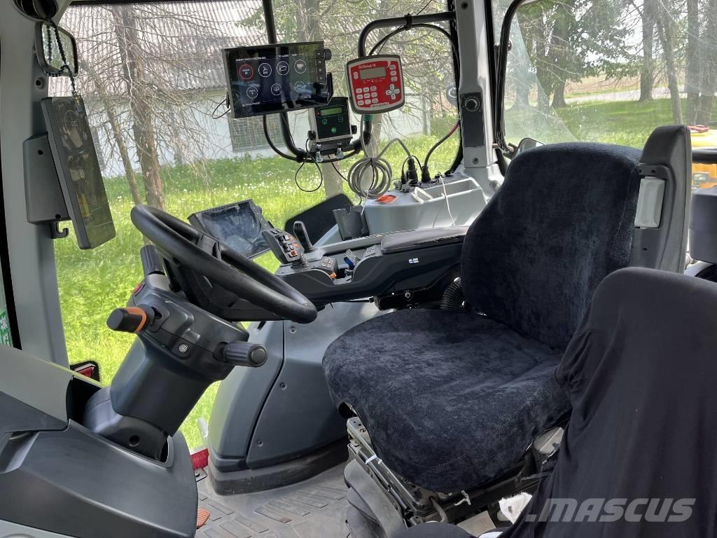Valtra T 255 Tractoren