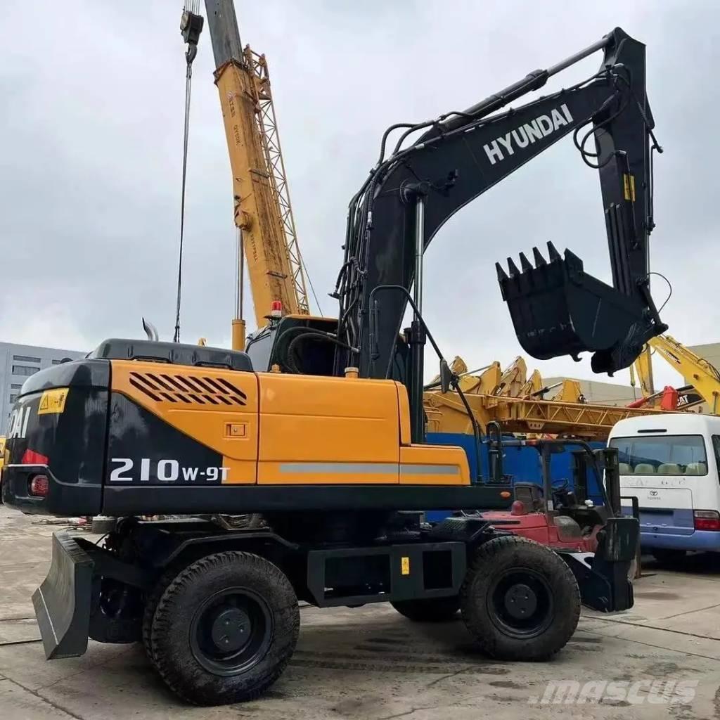 Hyundai R210W-9 Wielgraafmachines