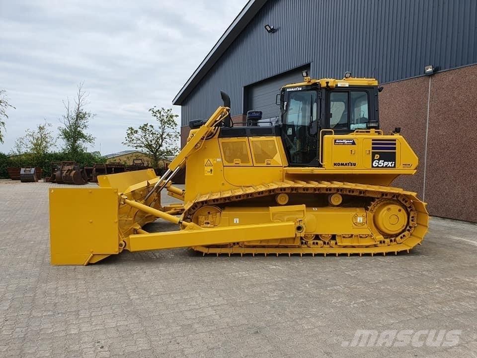Komatsu D 65 PX-18 Rupsdozers