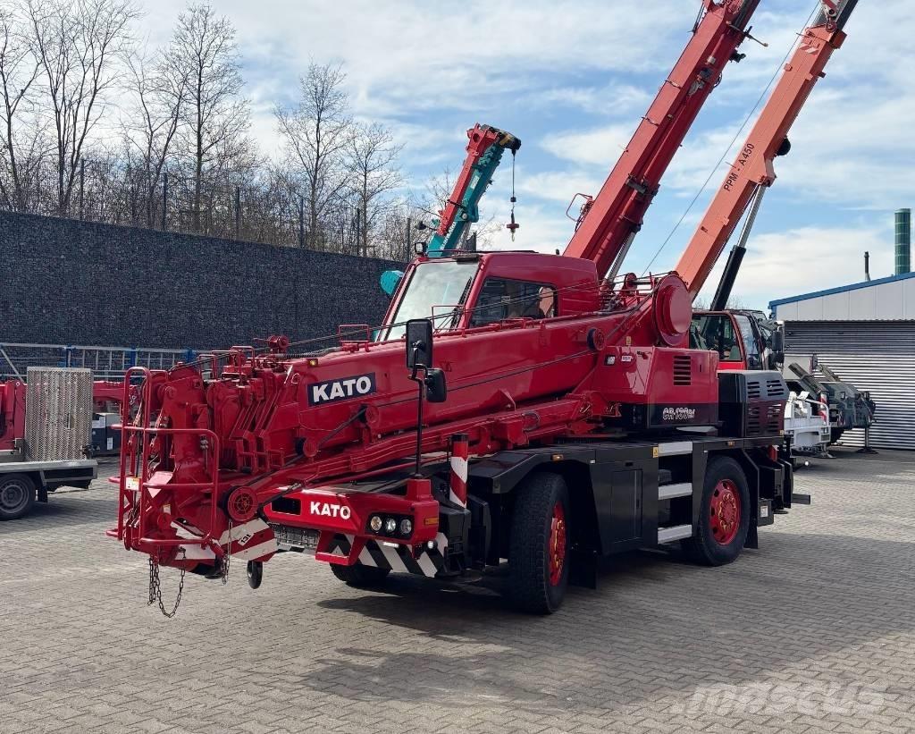 Kato CR-130Rf Ruwterrein kranen