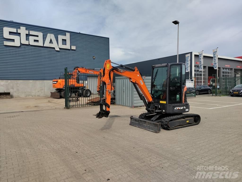 Develon DX27-5 Minigraafmachines < 7t
