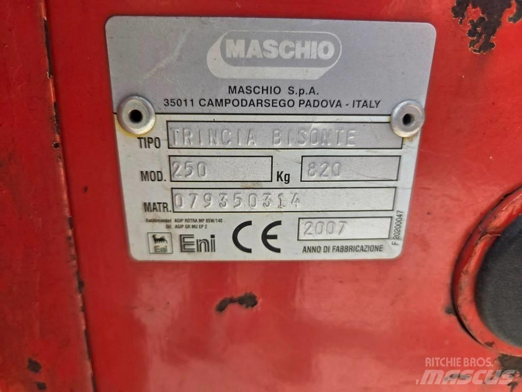 Maschio Bisonte 250 Klepelmaaiers