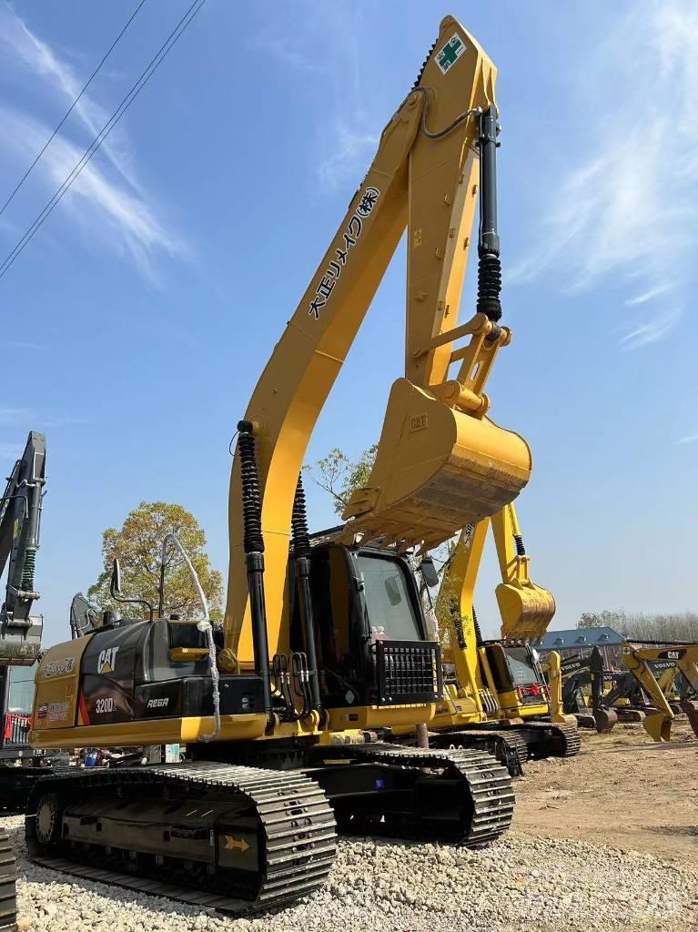 CAT 320D2 Midigraafmachines 7t - 12t