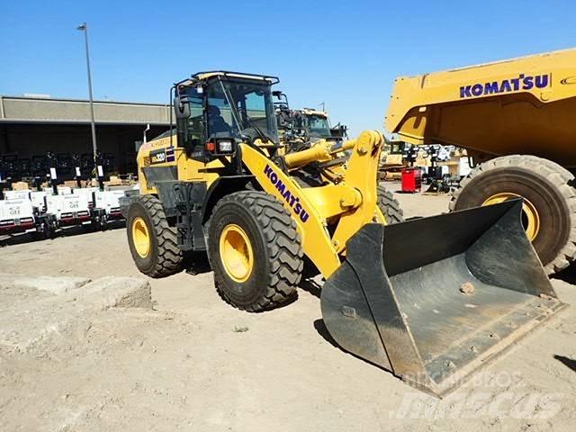 Komatsu WA320-8 Wielladers