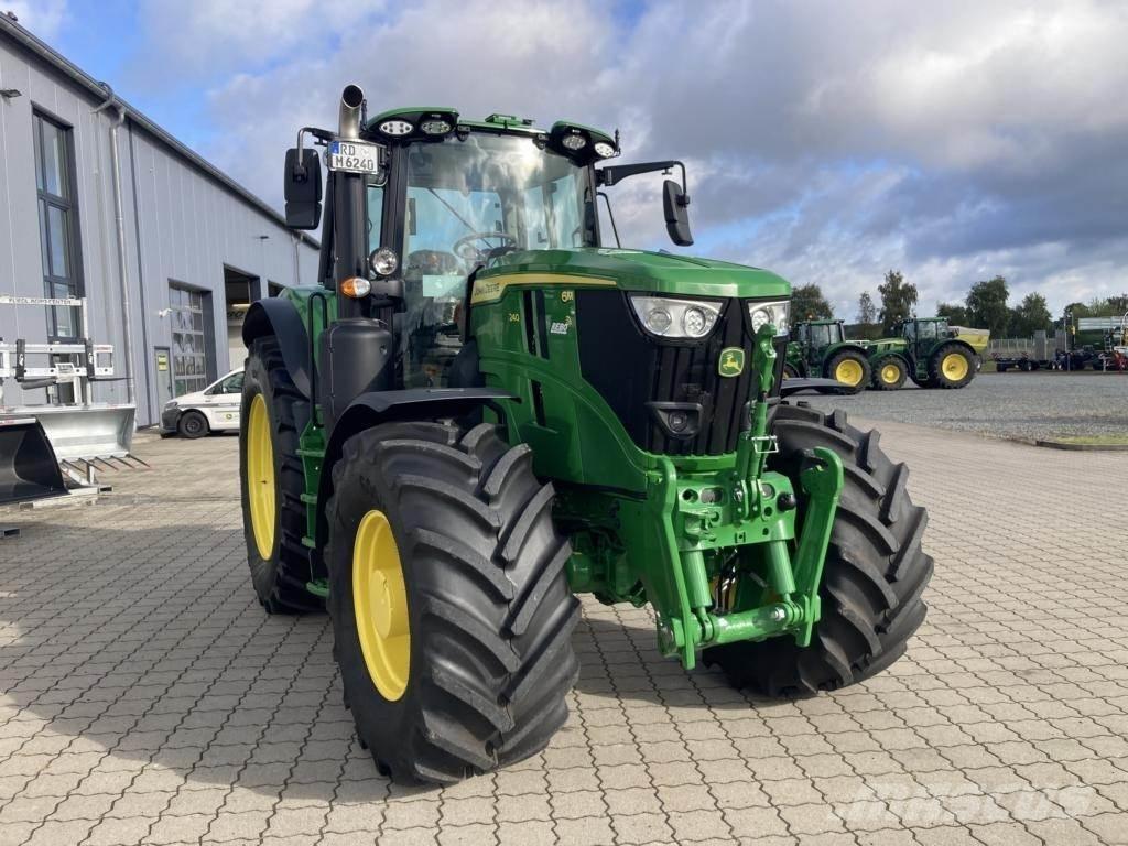 John Deere 6M240 Tractoren
