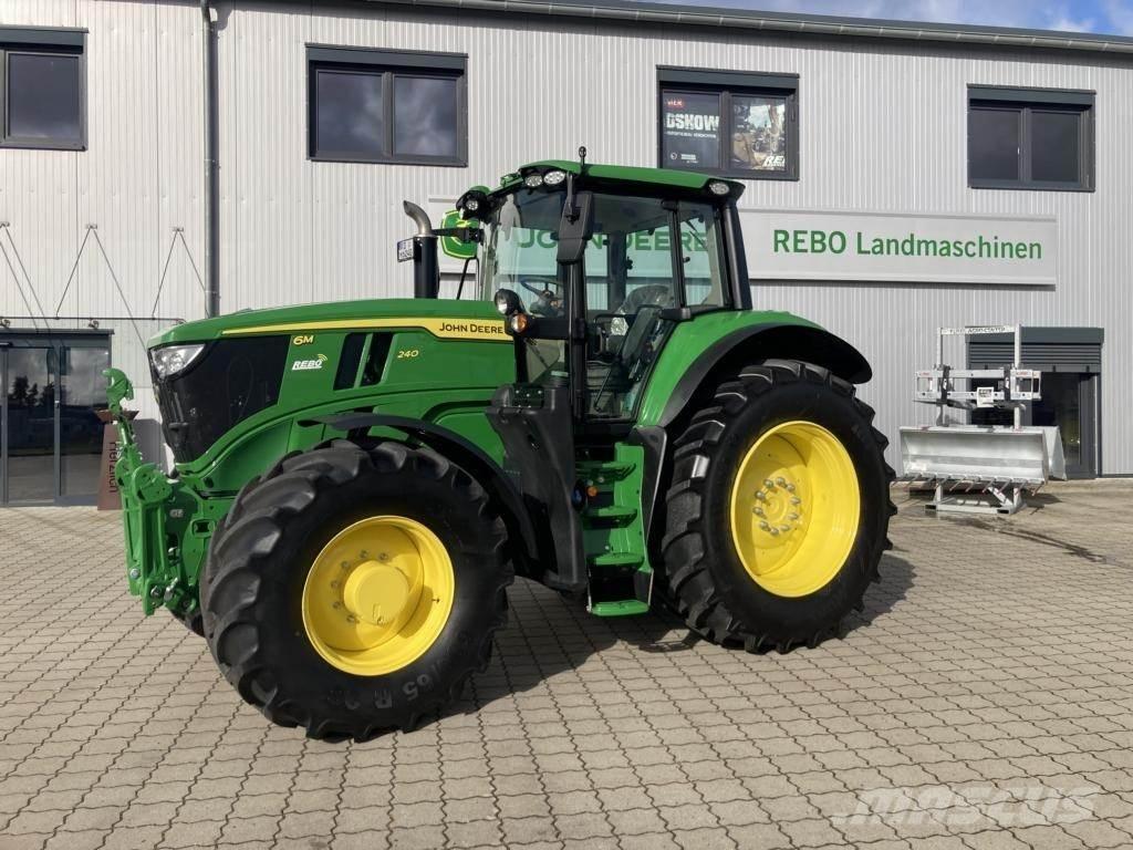 John Deere 6M240 Tractoren