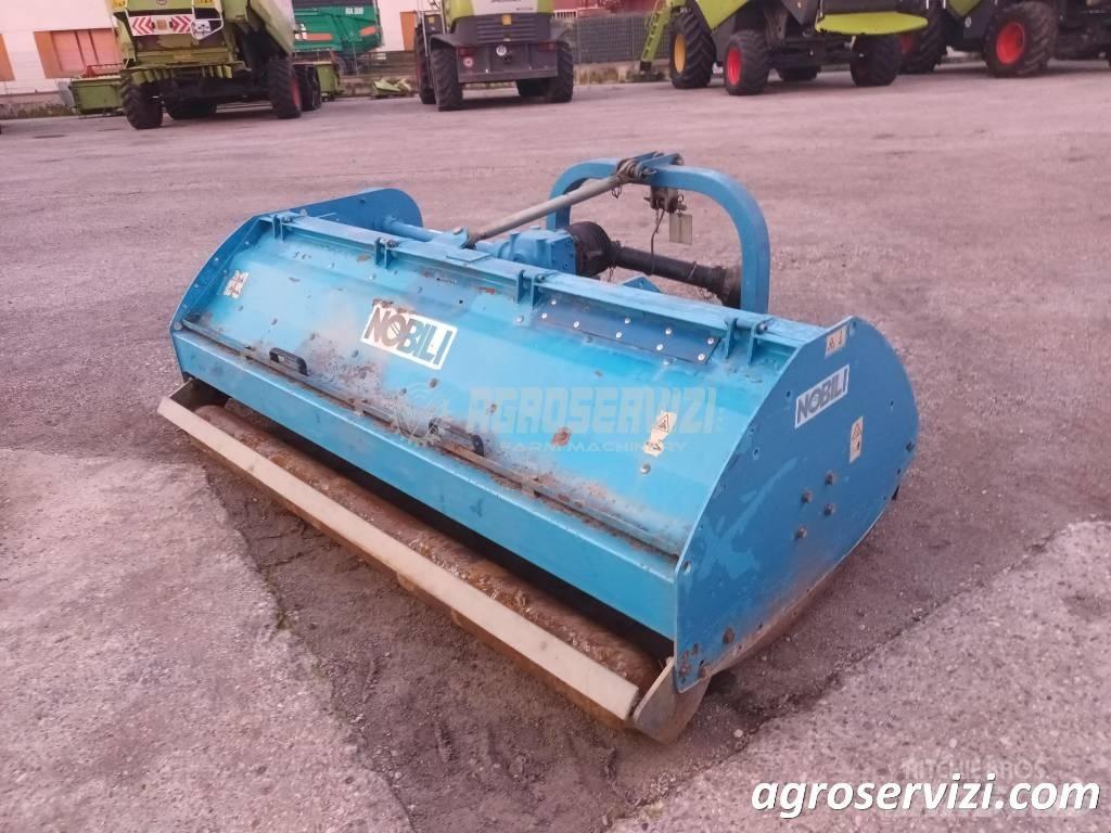 Nobili BK 230 Getrokken veldhakselaar