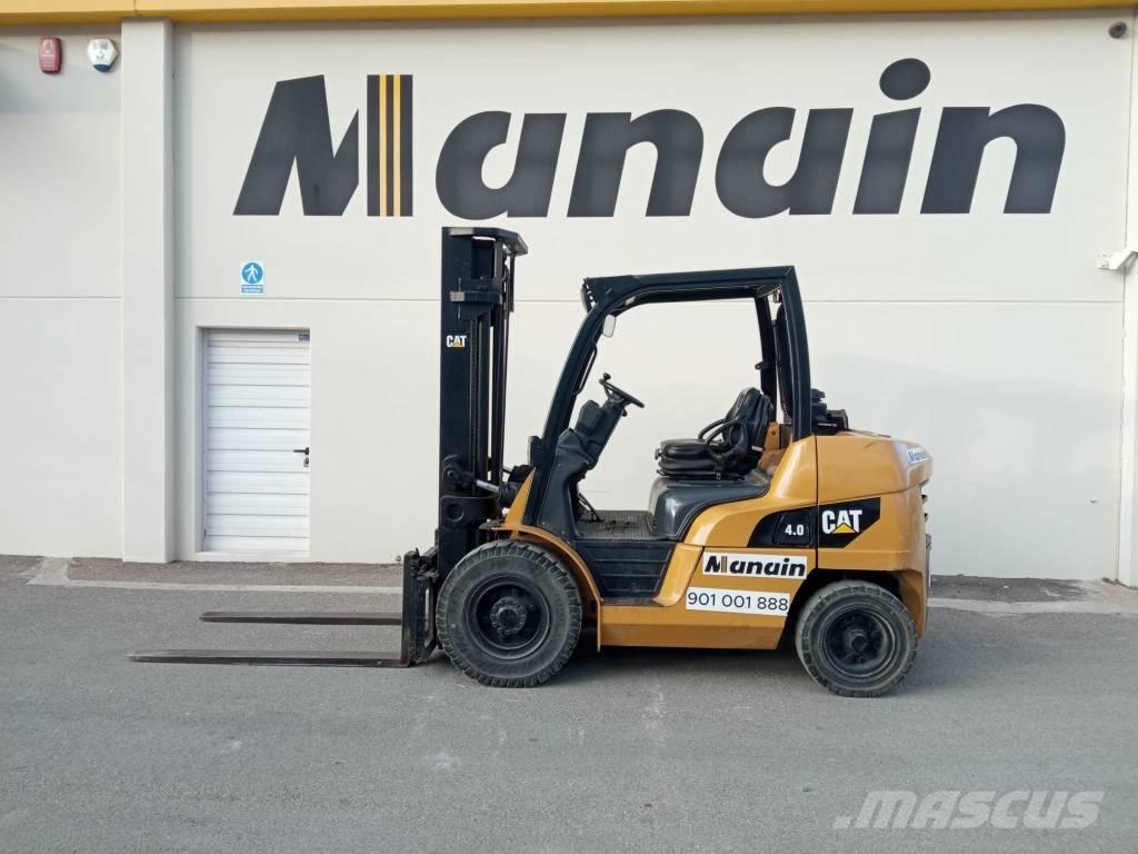 CAT DP 40 Diesel heftrucks