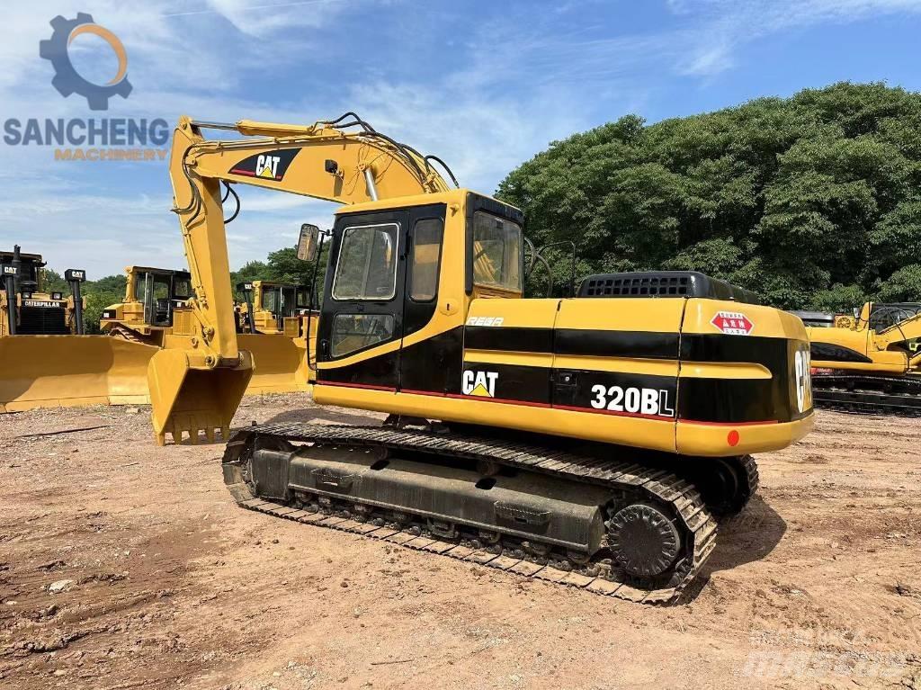 CAT 320 B Rupsgraafmachines