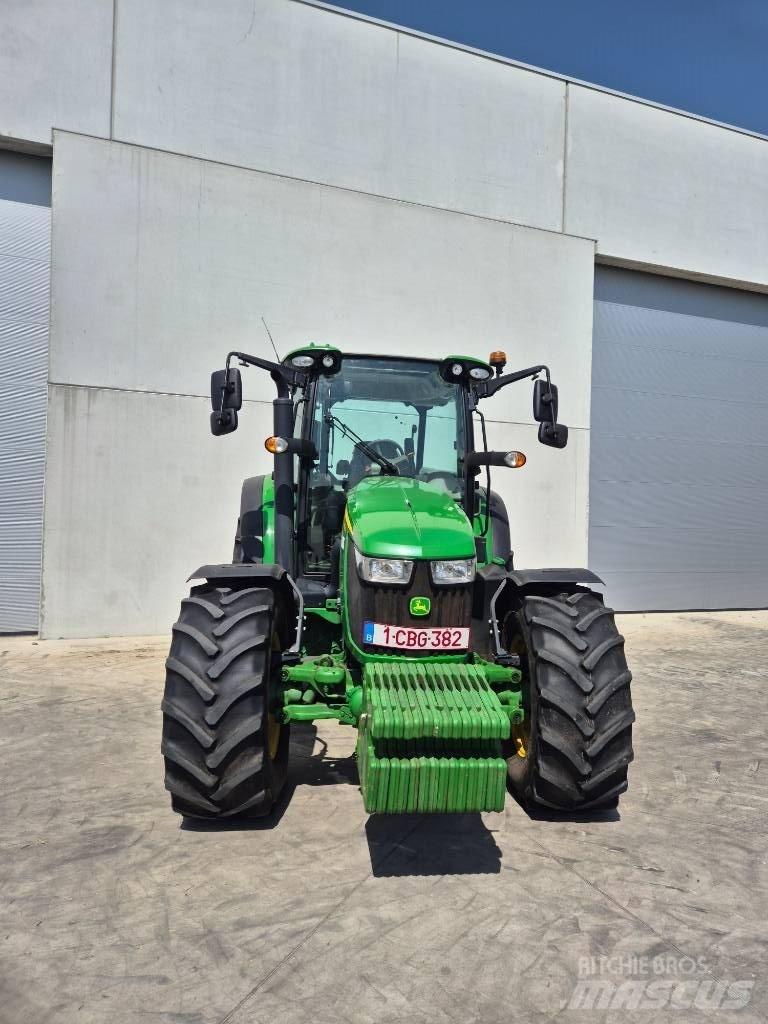 John Deere 5100 R Tractoren