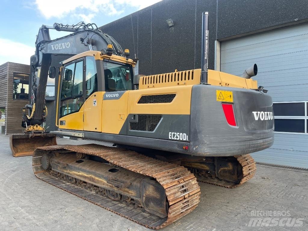 Volvo EC250DL Rupsgraafmachines