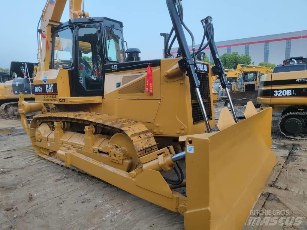 CAT D6G2 Rupsgraafmachines