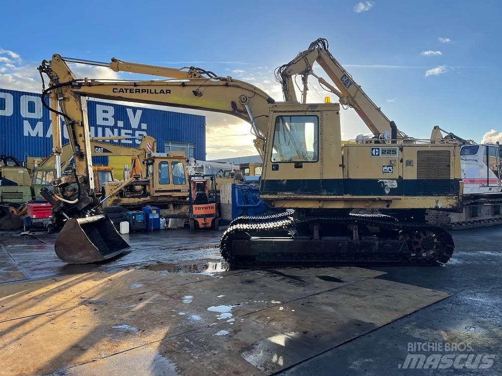 CAT 225 Rupsgraafmachines