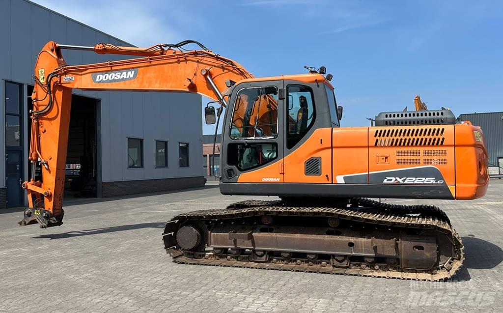 Doosan DX 225 LC-3 Rupsgraafmachines