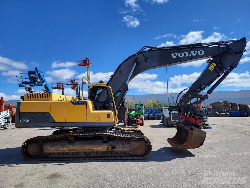 Volvo EC 250 D L Rupsgraafmachines