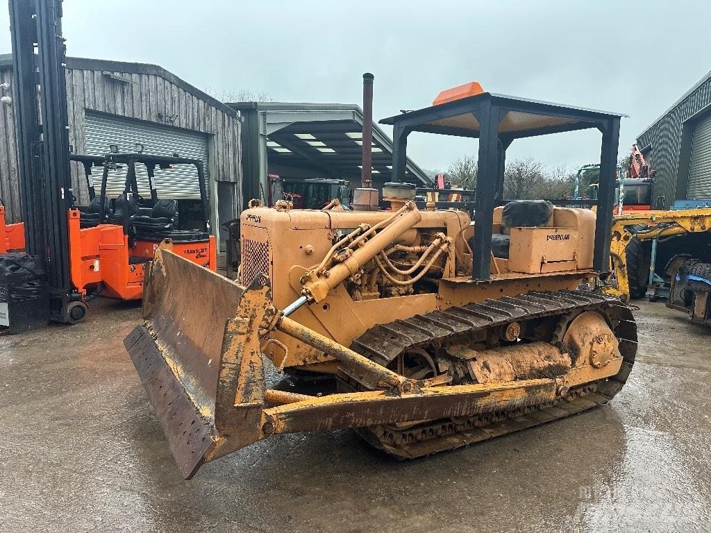 CAT D 4 D Rupsdozers