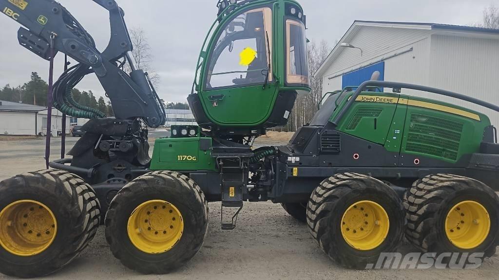 John Deere 1170 G Harvesters