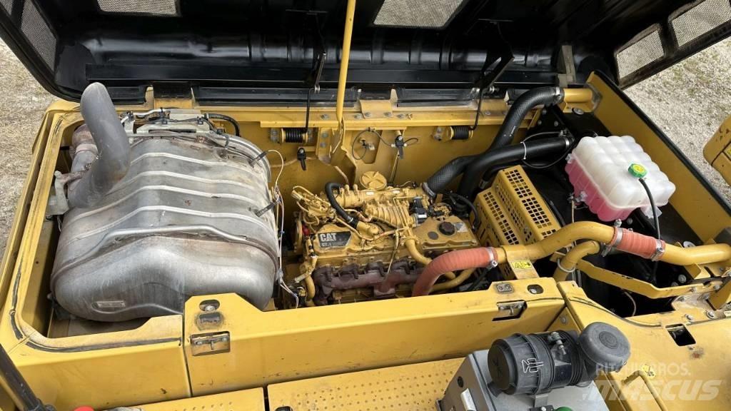 CAT 326F LN Rupsgraafmachines