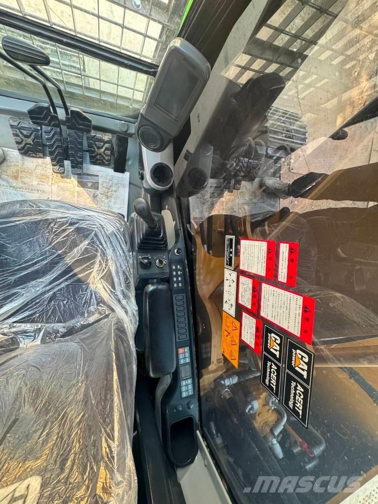 CAT 330D2L Rupsgraafmachines