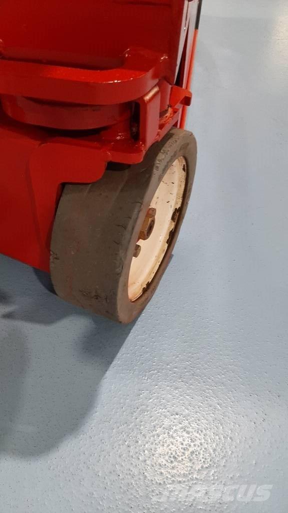 SkyJack SJIII 3219 Schaarhoogwerkers