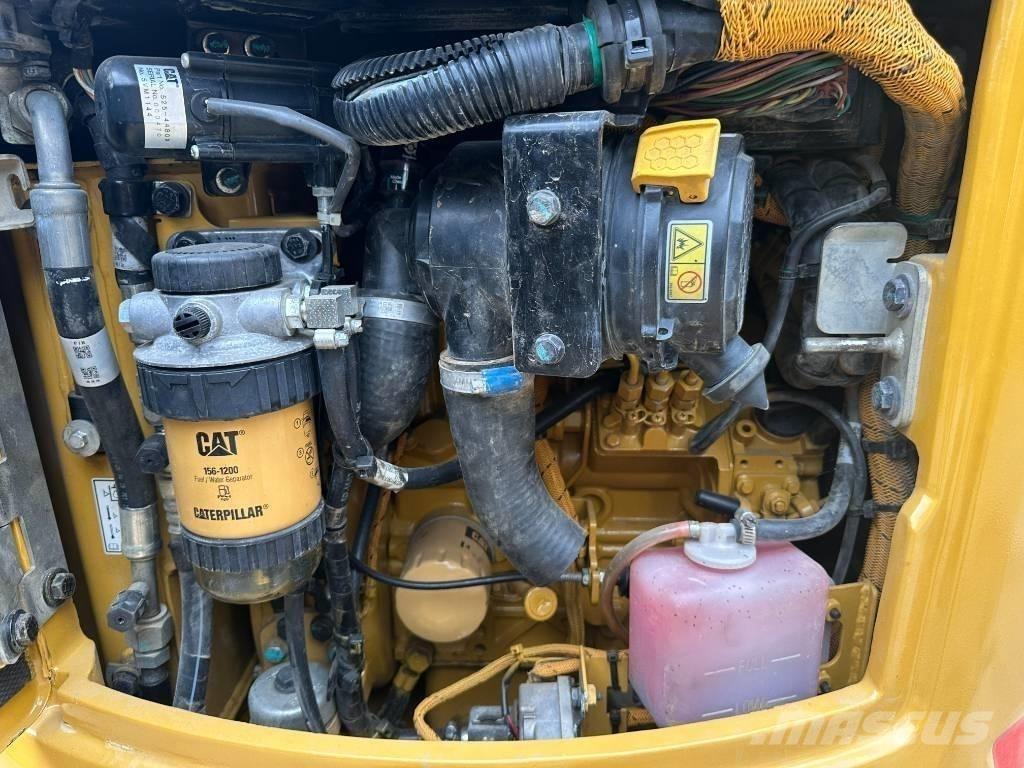 CAT 302 Minigraafmachines < 7t