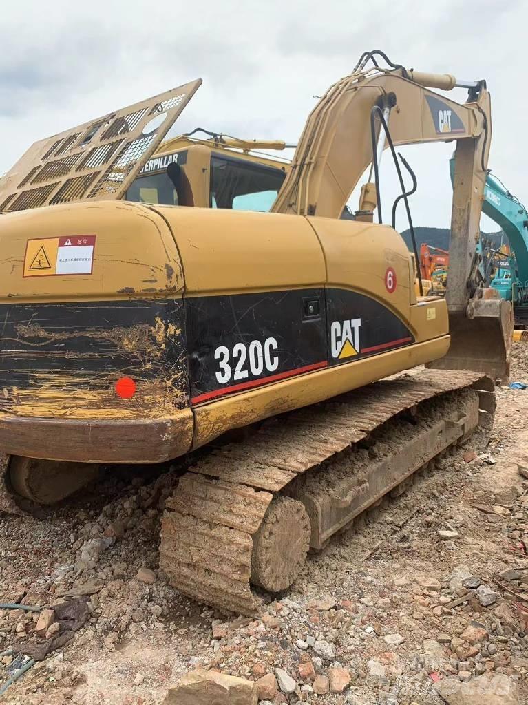 CAT 320 C Rupsgraafmachines