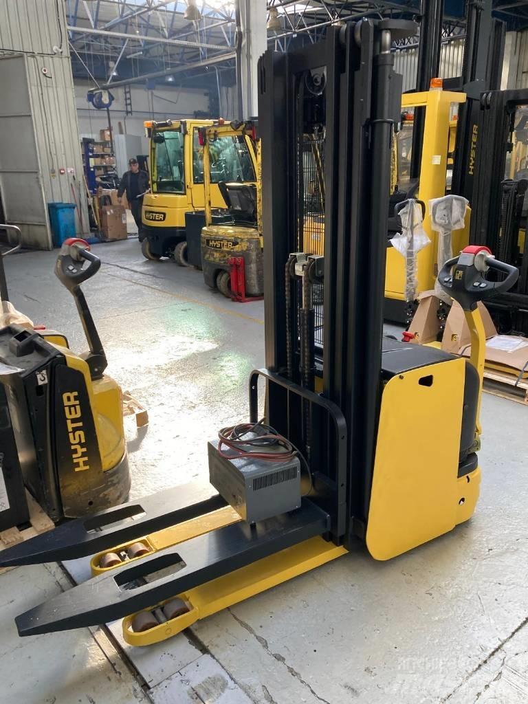 Hyster S 1.6 Stapelaar meeloop