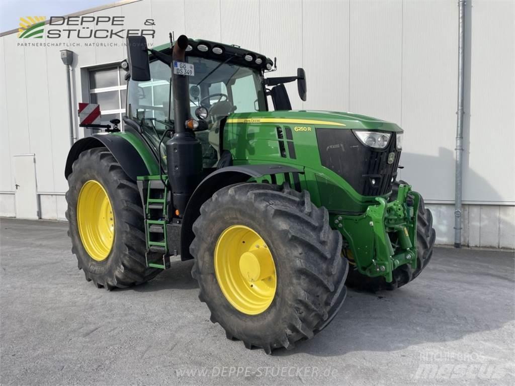 John Deere 6250R Tractoren
