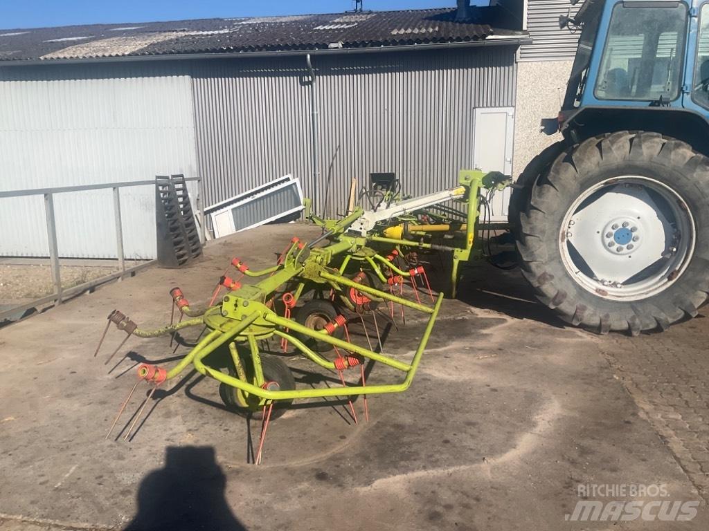 CLAAS Volto 770 Schudders