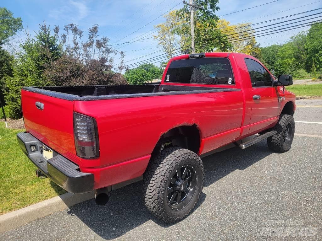 Dodge Ram 2500 Bestelwagens met open laadbak