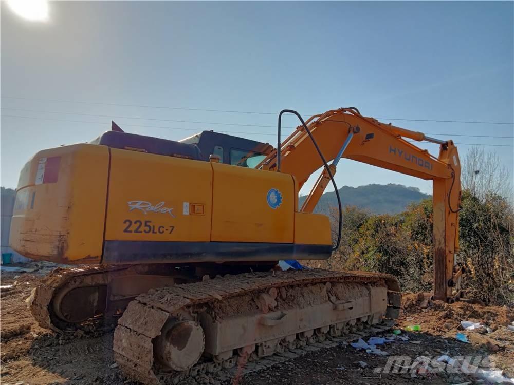 Hyundai R225LC-7 Rupsgraafmachines