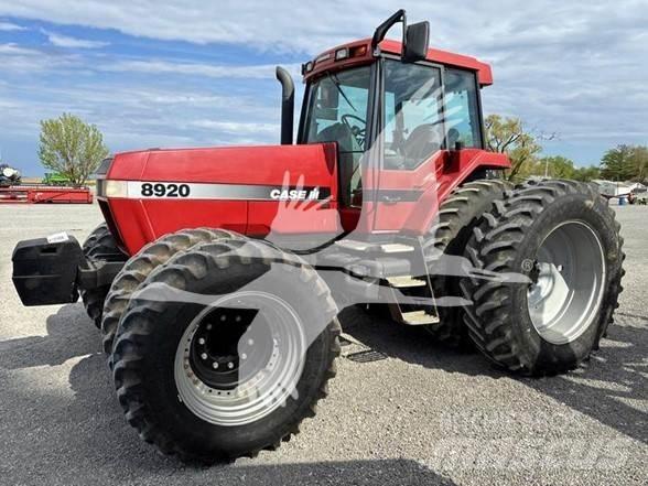 Case IH 8920 Tractoren
