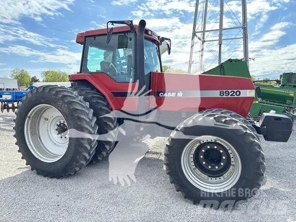 Case IH 8920 Tractoren