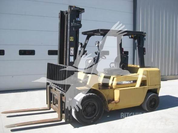 CAT DP40KL Diesel heftrucks