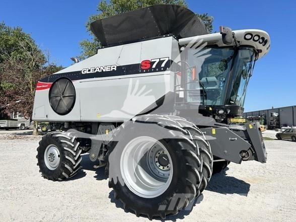 Gleaner S77 Maaidorsmachines