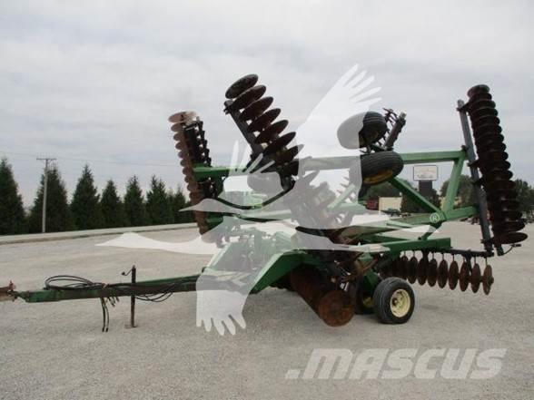 John Deere 630 Schijveneggen