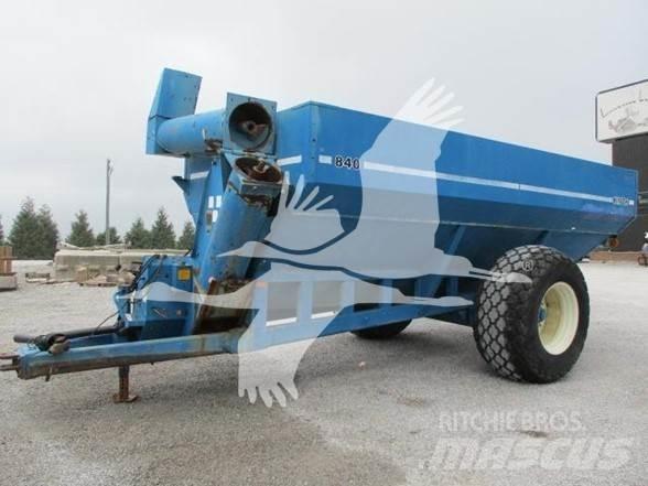 Kinze 840 Graantransportwagen