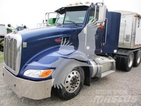Peterbilt 386 Trekkers