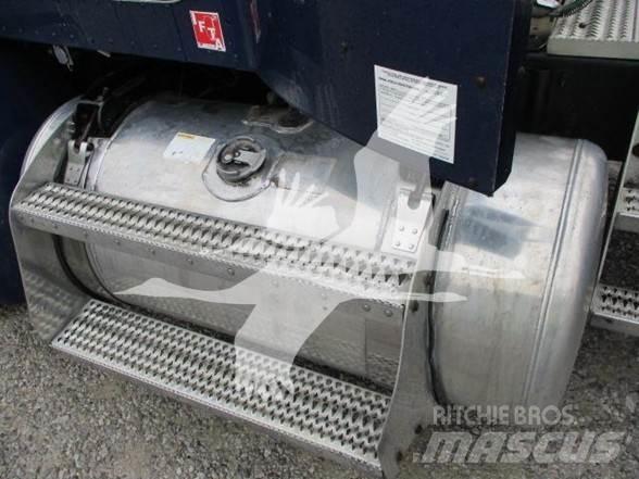 Peterbilt 386 Trekkers